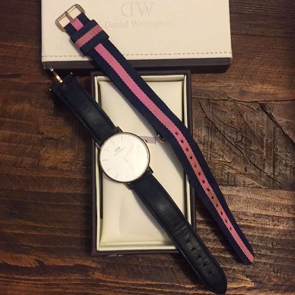 Daniel Wellington Watch - Picture 4 of 5